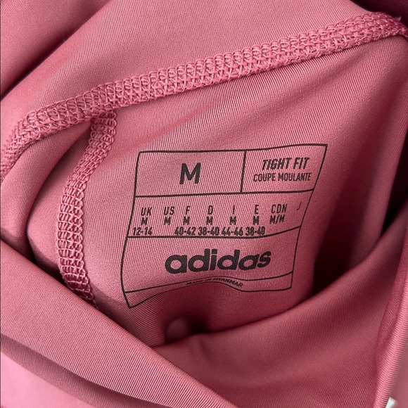 Women’s Adidas Leggings. Size Medium. 23” inseam. - Picture 3 of 4